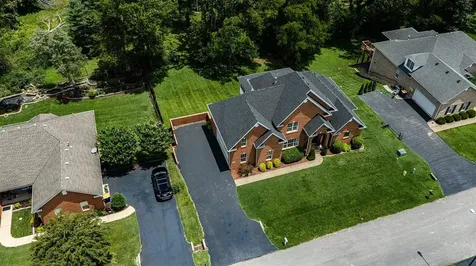 157 Huntsman Circle Bowling Green KY 42103