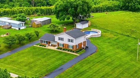 5410 Hundred Acre Pond Road Hardyville KY 42746