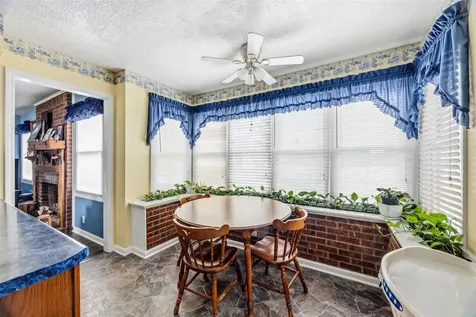 5410 Hundred Acre Pond Road Hardyville KY 42746