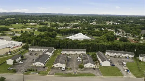 1956-1960 Stonehenge Avenue Bowling Green KY 42101