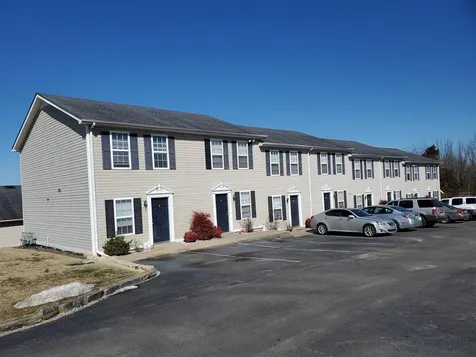 1956-1960 Stonehenge Avenue Bowling Green KY 42101