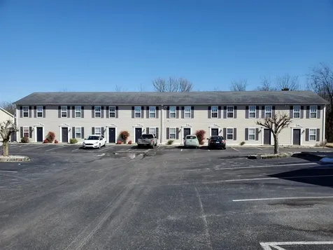 1956-1960 Stonehenge Avenue Bowling Green KY 42101