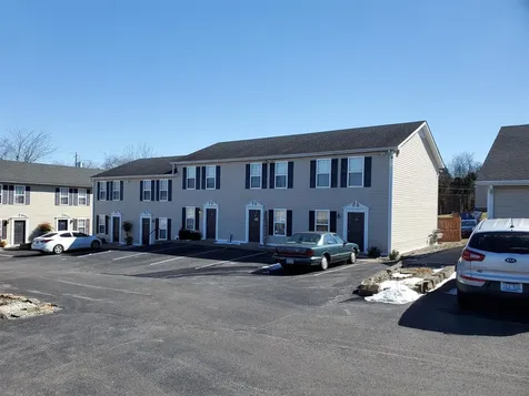 1956-1960 Stonehenge Avenue Bowling Green KY 42101