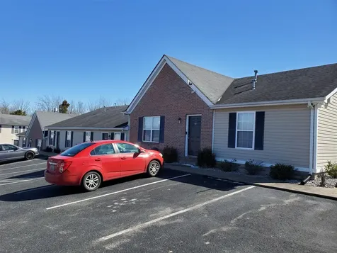 1956-1960 Stonehenge Avenue Bowling Green KY 42101
