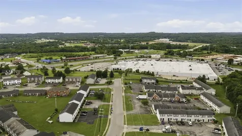 1956-1960 Stonehenge Avenue Bowling Green KY 42101