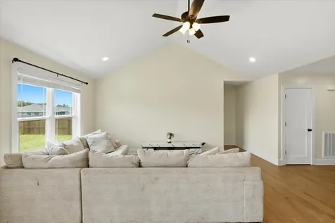 460 Lansing Lane Bowling Green KY 42101