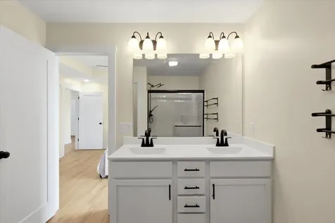 460 Lansing Lane Bowling Green KY 42101
