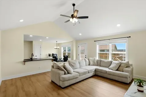 460 Lansing Lane Bowling Green KY 42101