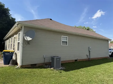 721 Sagittarius Avenue Bowling Green KY 42101