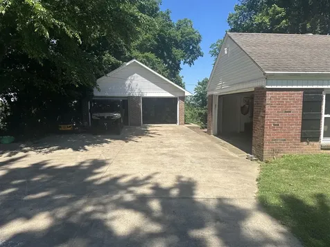64 Main Street Central City KY 42330