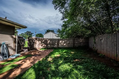 1417 Holmes Avenue Bowling Green KY 42101