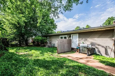 1417 Holmes Avenue Bowling Green KY 42101