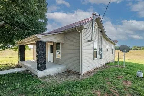 3963 Old Lexington Road Cave City KY 42127