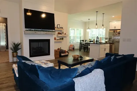 1131 County House Lane Bowling Green KY 42101
