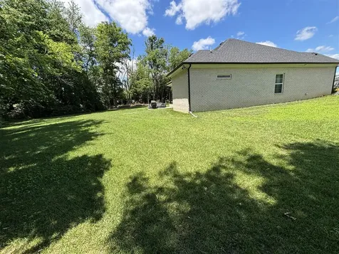 1131 County House Lane Bowling Green KY 42101