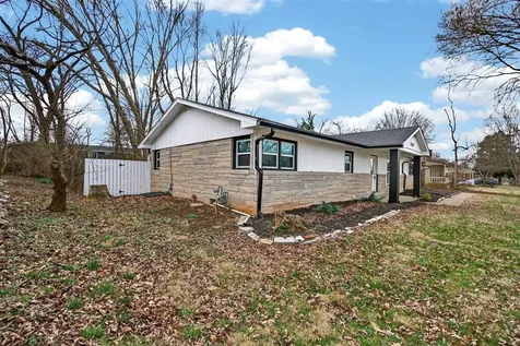 1133 Edgefield Way Bowling Green KY 42104