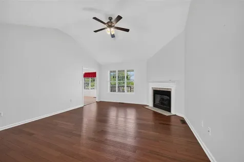 3350 Cave Springs Avenue Bowling Green KY 42104