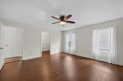 3350 Cave Springs Avenue Bowling Green KY 42104