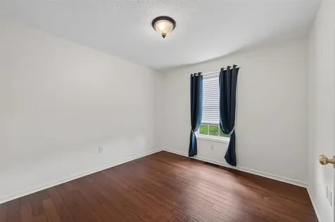 3350 Cave Springs Avenue Bowling Green KY 42104