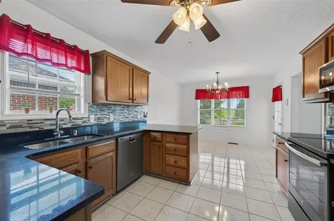 3350 Cave Springs Avenue Bowling Green KY 42104