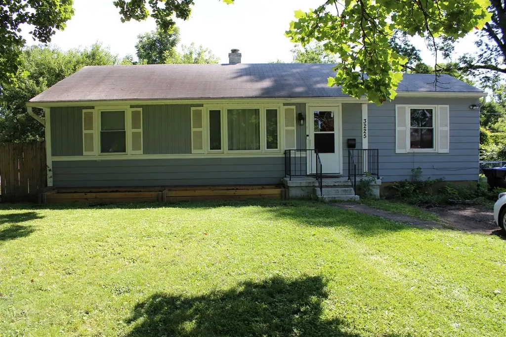 3225 Stratford Avenue Louisville KY 40218
