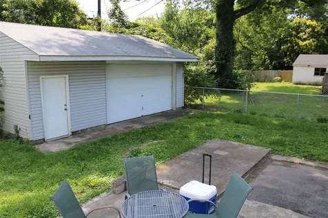 3225 Stratford Avenue Louisville KY 40218