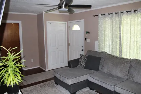 3225 Stratford Avenue Louisville KY 40218