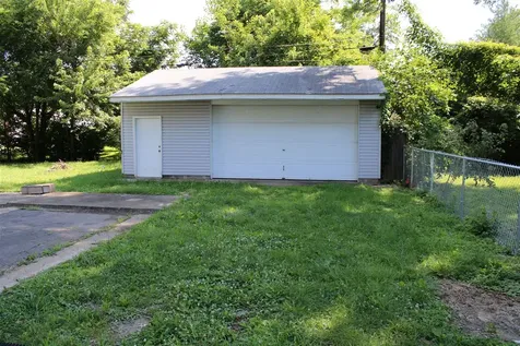 3225 Stratford Avenue Louisville KY 40218
