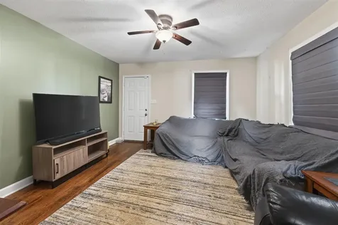 403 W 10th Avenue Bowling Green KY 42101
