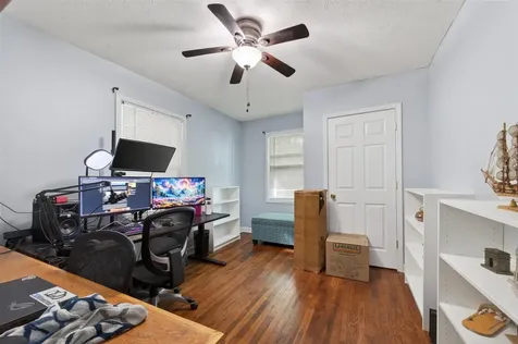 403 W 10th Avenue Bowling Green KY 42101