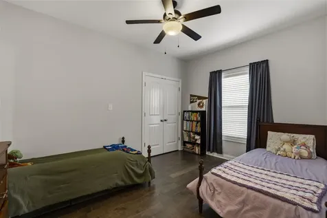 7028 Stone Meade Court Bowling Green KY 42101