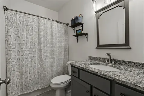 7028 Stone Meade Court Bowling Green KY 42101