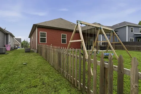 7028 Stone Meade Court Bowling Green KY 42101