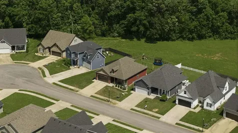 7028 Stone Meade Court Bowling Green KY 42101