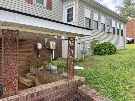 2390 Old Munfordville Road Glasgow KY 42141