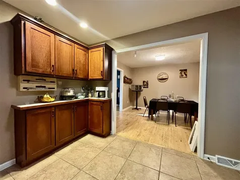 2390 Old Munfordville Road Glasgow KY 42141