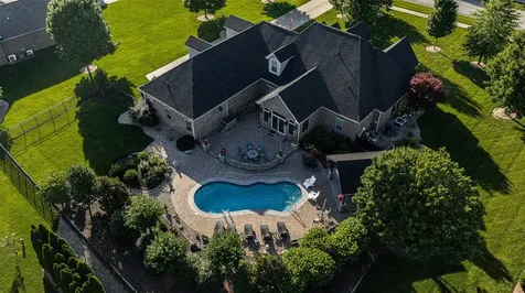 320 Sierra Nevada Way Bowling Green KY 42104