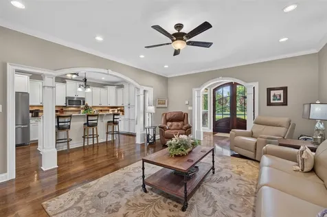 320 Sierra Nevada Way Bowling Green KY 42104