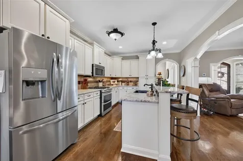 320 Sierra Nevada Way Bowling Green KY 42104