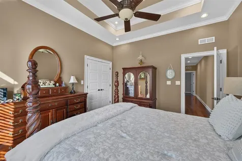320 Sierra Nevada Way Bowling Green KY 42104