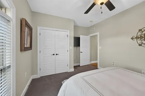 320 Sierra Nevada Way Bowling Green KY 42104