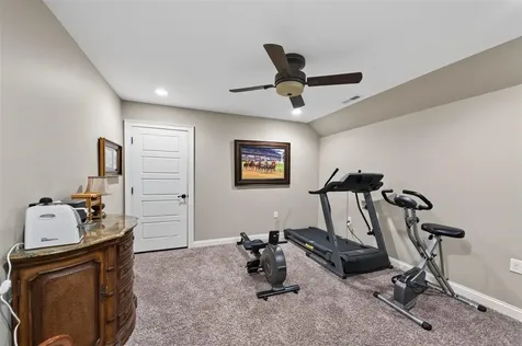 320 Sierra Nevada Way Bowling Green KY 42104