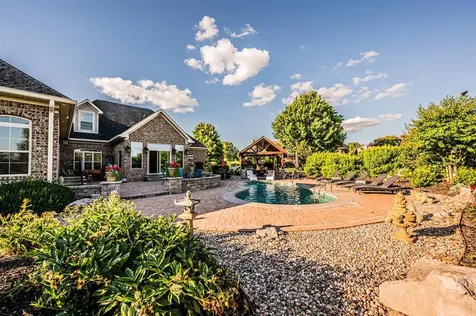 320 Sierra Nevada Way Bowling Green KY 42104