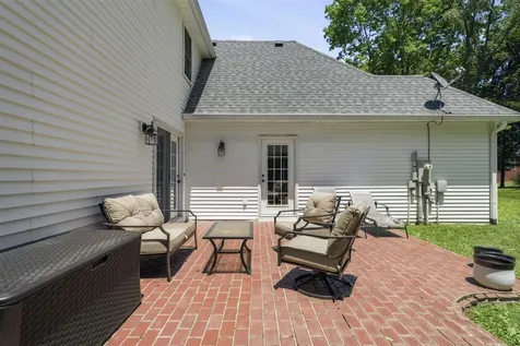 109 Firethorn Street Glasgow KY 42141