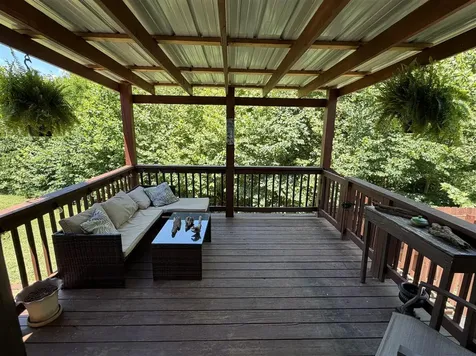 175 Jackson Avenue Scottsville KY 42164