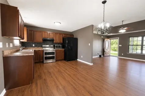 422 Turkey Run Drive Bowling Green KY 42101