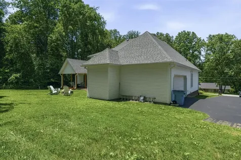 109 Firethorn Street Glasgow KY 42141