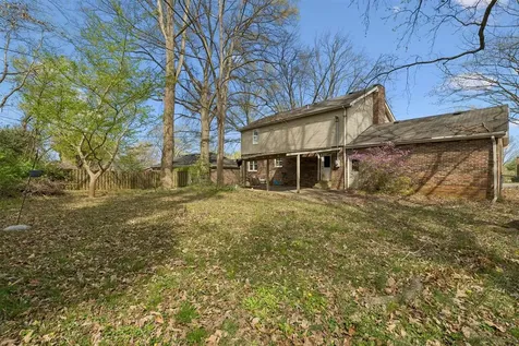 837 Edgefield Way Bowling Green KY 42104