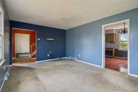837 Edgefield Way Bowling Green KY 42104