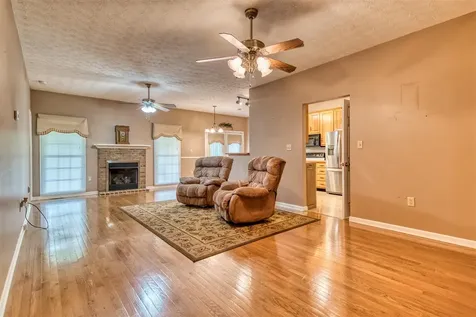 69 Woodlan Drive Morgantown KY 42261